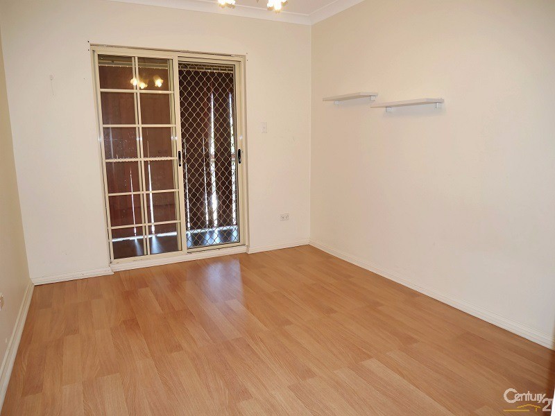 3a  Webb Close, Edensor Park NSW 2176