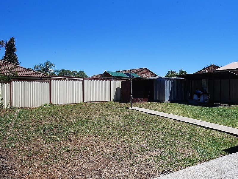 14 Simpson Road, Bonnyrigg Heights NSW 2177