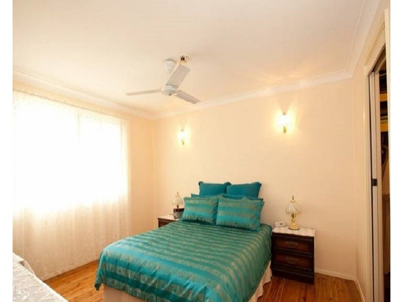 15 Brunswick Crescent, St Johns Park NSW 2176