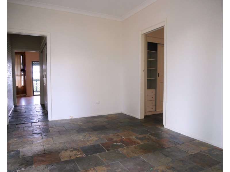 15 Verbrugghen Place, Mount Pritchard NSW 2170