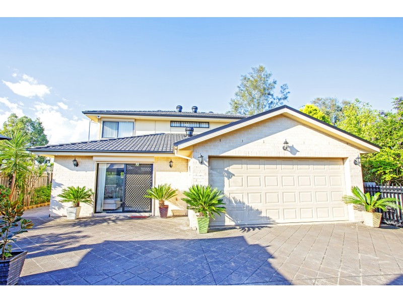 4 Yeronga Close, St Johns Park NSW 2176