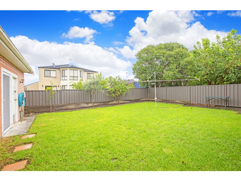 10 Mistral Street, Greenfield Park NSW 2176