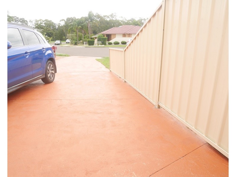 8A Ernst Place, Edensor Park NSW 2176