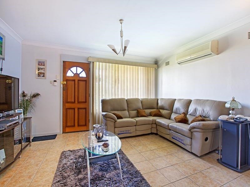 31 Bungulla Street, Sadleir NSW 2168