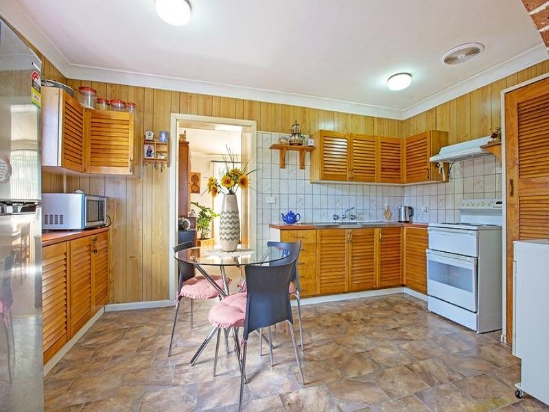 31 Bungulla Street, Sadleir NSW 2168