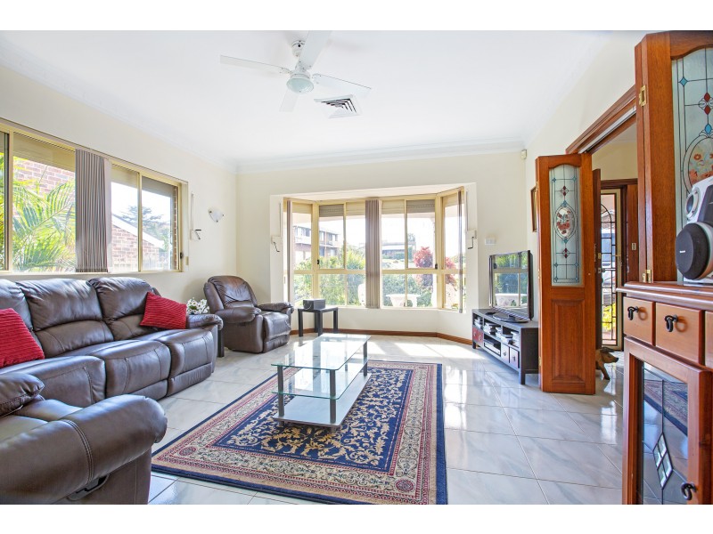 75 Stockdale Crescent, Abbotsbury NSW 2176