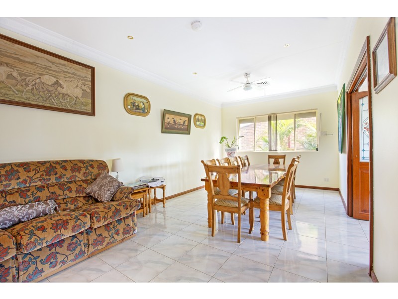 75 Stockdale Crescent, Abbotsbury NSW 2176