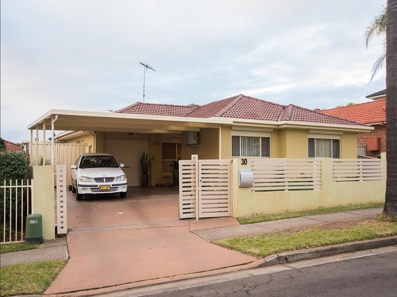 30 Coquet Way, Green Valley NSW 2168