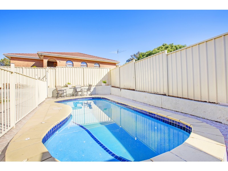 11 Simon Avenue, Bonnyrigg NSW 2177