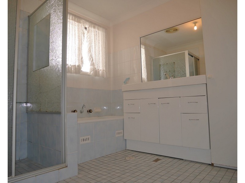 2 Mannix Street, Bonnyrigg Heights NSW 2177