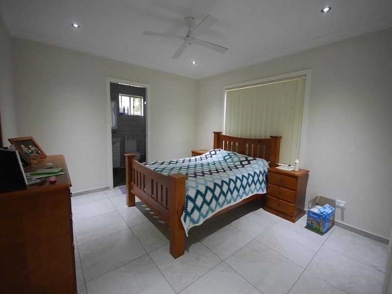 Edensor Park NSW 2176