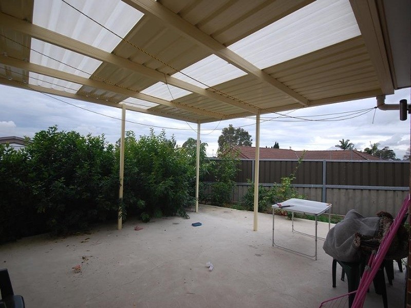 Edensor Park NSW 2176