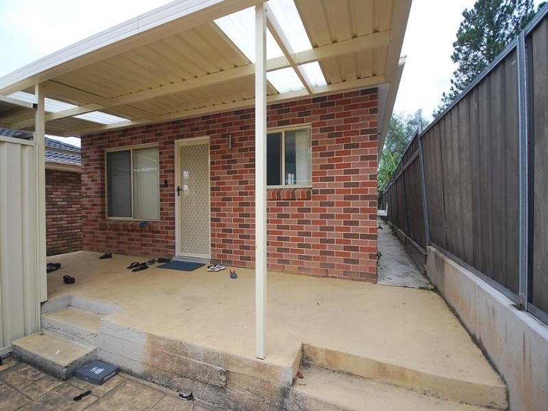 Edensor Park NSW 2176