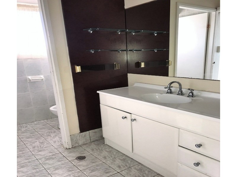 170 Bossley Road, Bossley Park NSW 2176