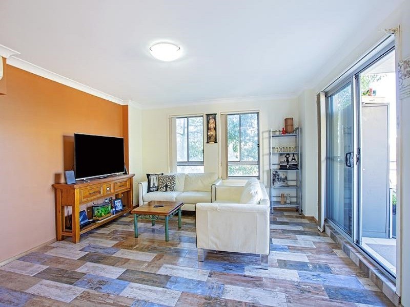 21/4-6 Lachlan Street, Liverpool NSW 2170