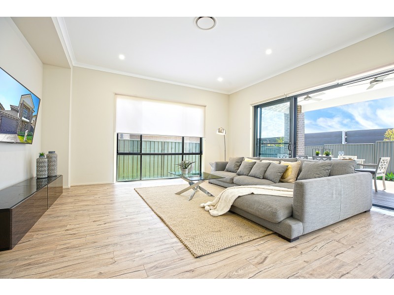 48 Flame Tree Street, Casula NSW 2170