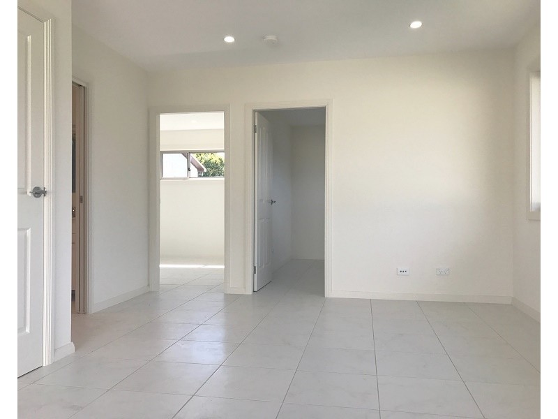 68a Ferngrove Road, Canley Heights NSW 2166