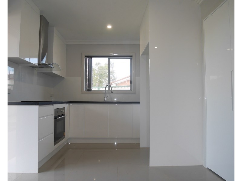 8a Wilson Road, Bonnyrigg Heights NSW 2177