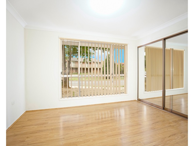 64 Kearns Ave, Kearns NSW 2558