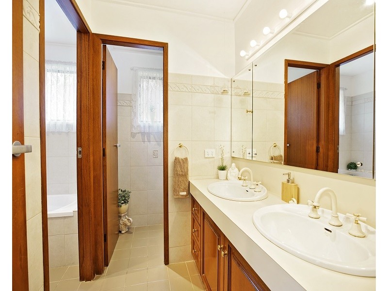 35 South Pacific Avenue, Mount Pritchard NSW 2170