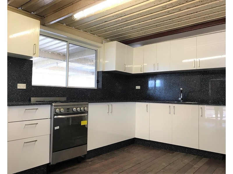 26 Lyrebird Crescent, Green Valley NSW 2168