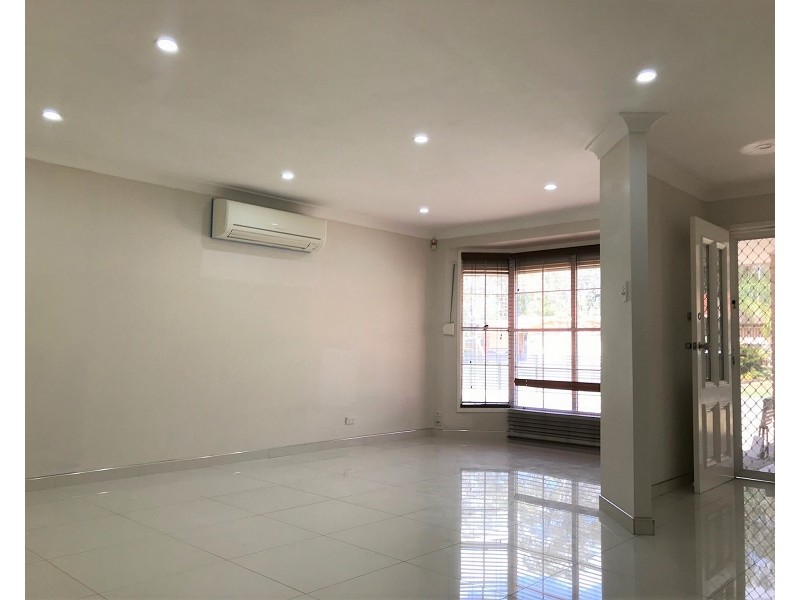 26 Lyrebird Crescent, Green Valley NSW 2168