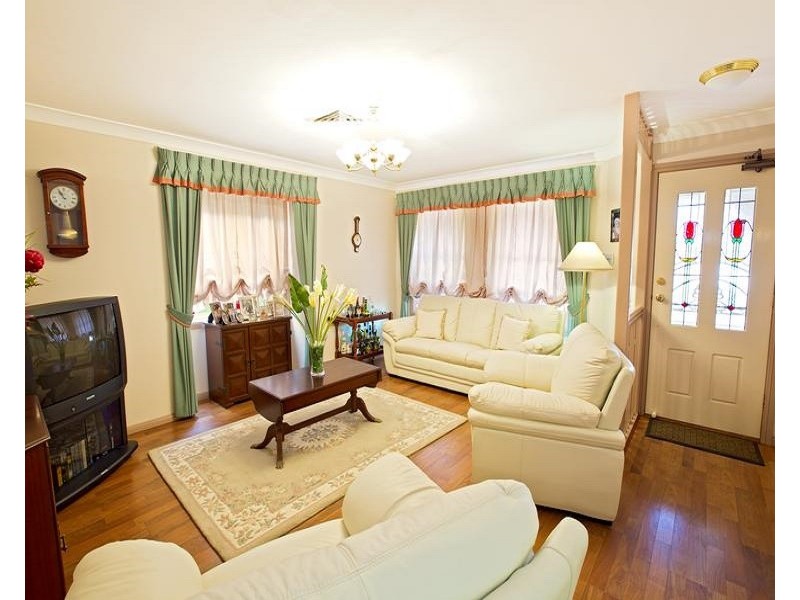 3 Anne Place, Cecil Hills NSW 2171