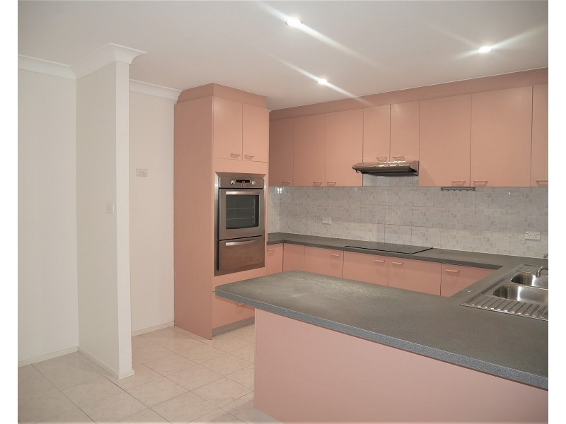 10 Stott Close, Bonnyrigg NSW 2177