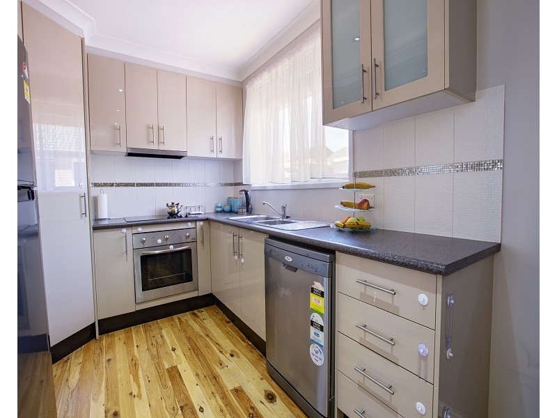 2/4 William Street, Lurnea NSW 2170