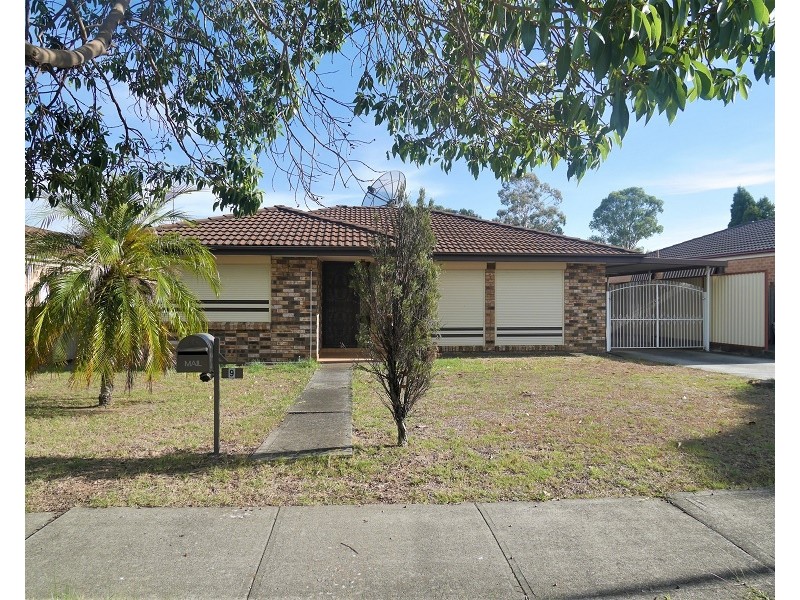 9 Aztec Close, Greenfield Park NSW 2176