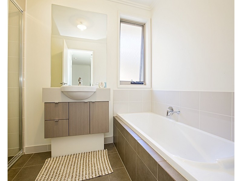 13 Newleaf Parade, Bonnyrigg NSW 2177