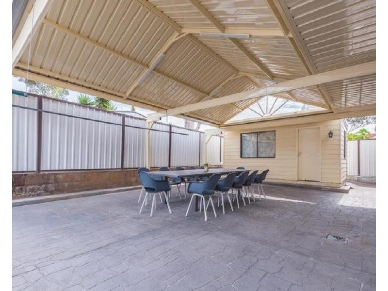 6 Powhatan Street, Greenfield Park NSW 2176