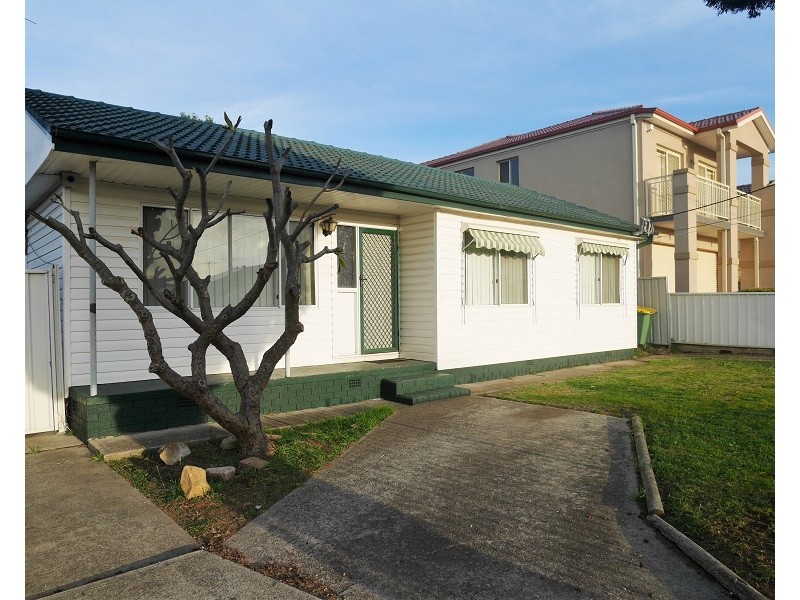 13 Fiona Street, Mount Pritchard NSW 2170