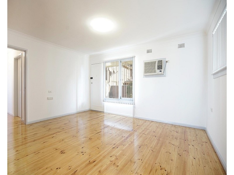 4 Lamont Place, Cartwright NSW 2168
