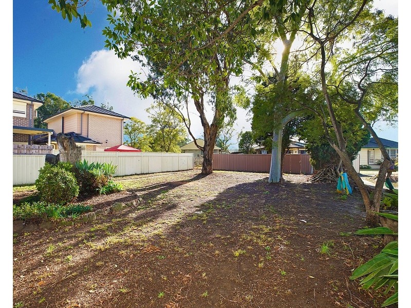 4 Lamont Place, Cartwright NSW 2168