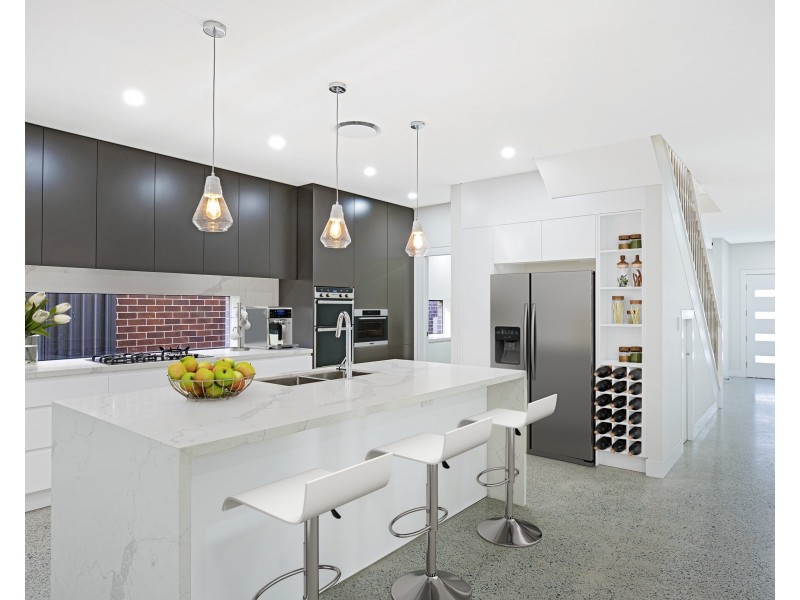 33 Sawsedge Avenue, Denham Court NSW 2565