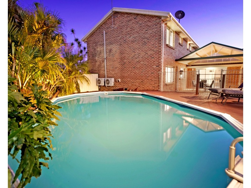 10 Norn Close, Greenfield Park NSW 2176