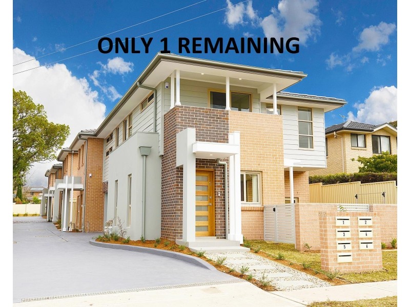 2 Blackwood Avenue, Casula NSW 2170