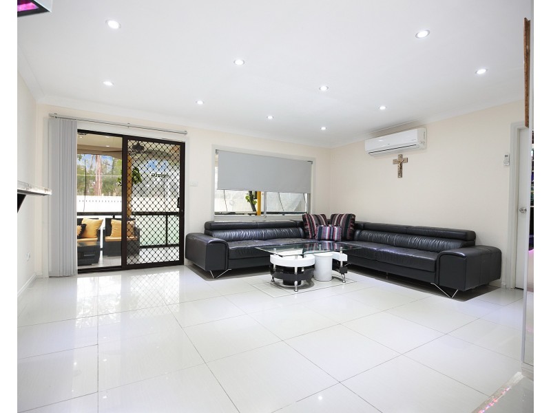 28 Raphael Street, Greenfield Park NSW 2176