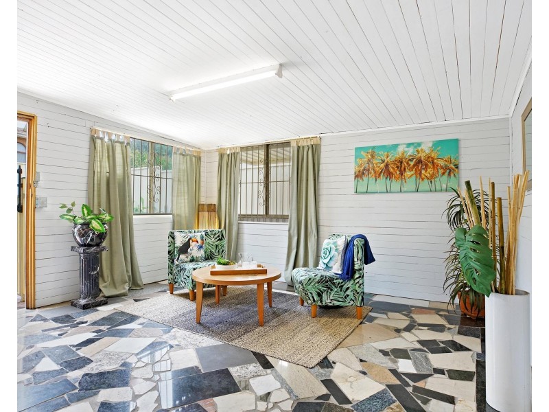 11 Simon Avenue, Bonnyrigg NSW 2177