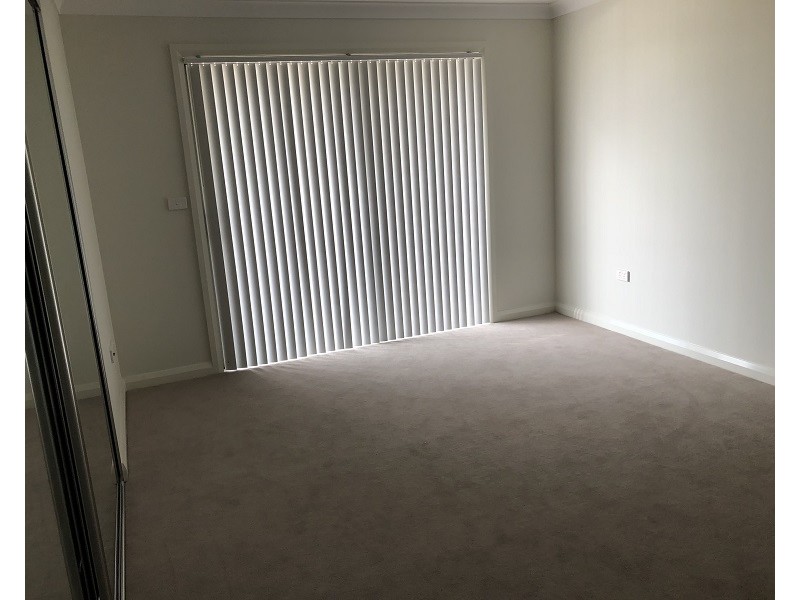 12 Satinwood Crescent, Bonnyrigg NSW 2177