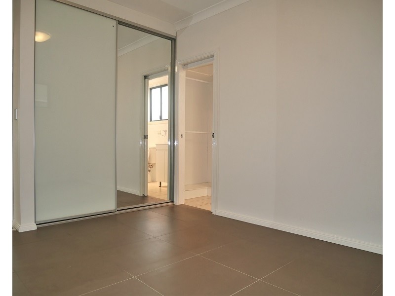 8a Railway Terrace, Granville NSW 2142