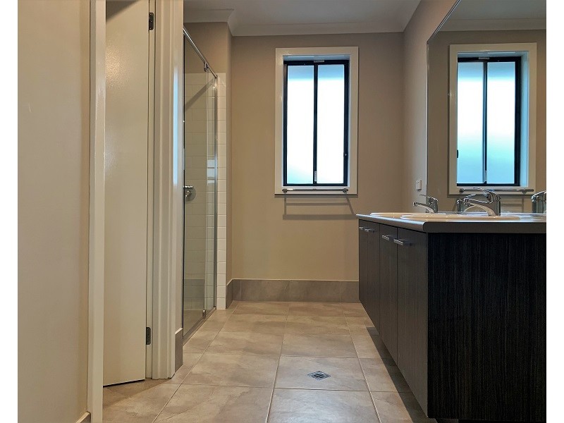 29 Sawsedge Avenue, Denham Court NSW 2565
