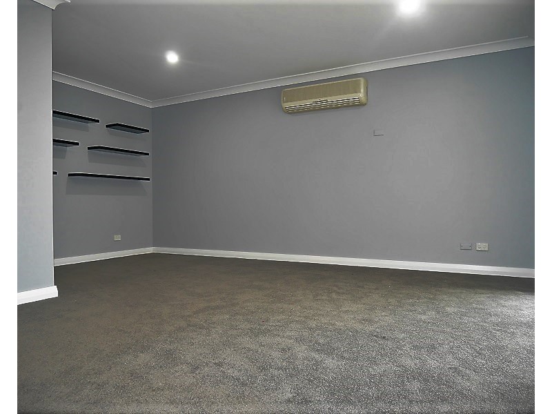 27 Natalie Crescent, Fairfield West NSW 2165
