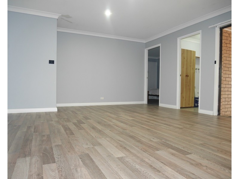27 Natalie Crescent, Fairfield West NSW 2165