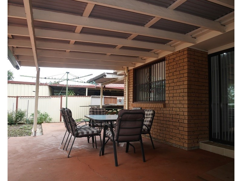 27 Natalie Crescent, Fairfield West NSW 2165