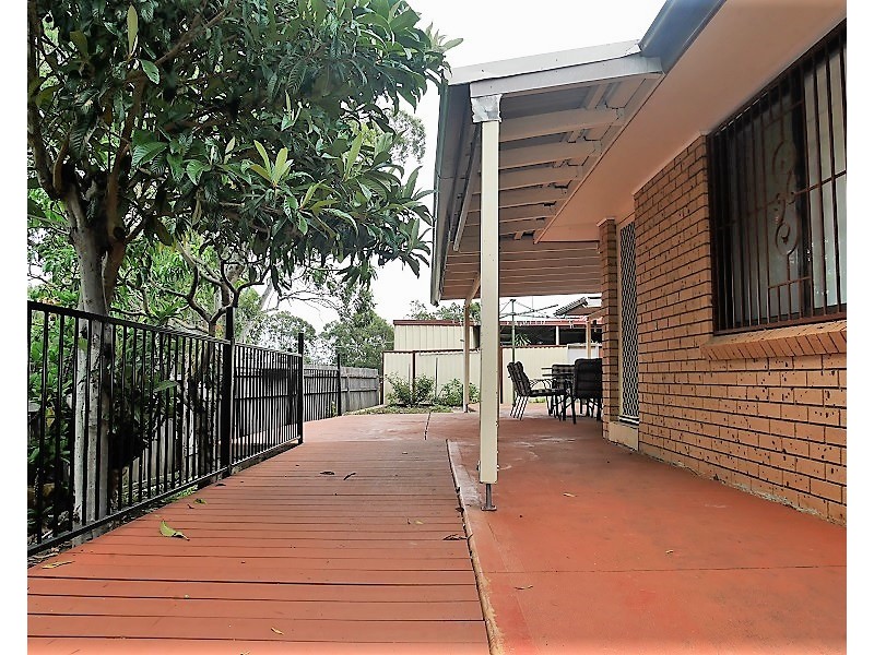 27 Natalie Crescent, Fairfield West NSW 2165