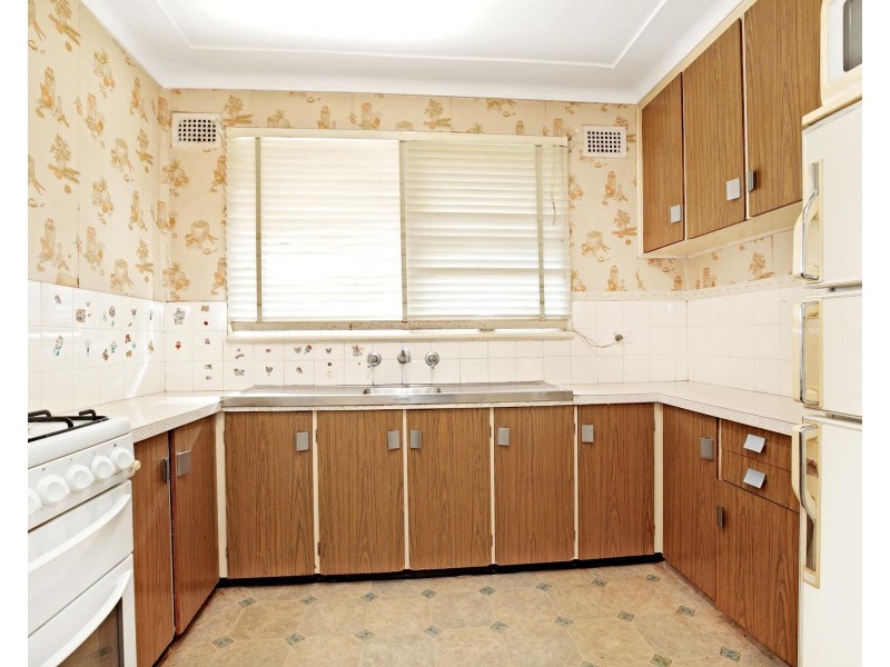 4 Farningham Street, Mount Pritchard NSW 2170