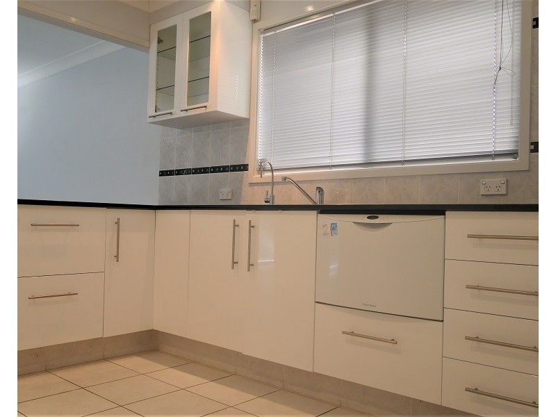 19 Canterbury Road, St Johns Park NSW 2176