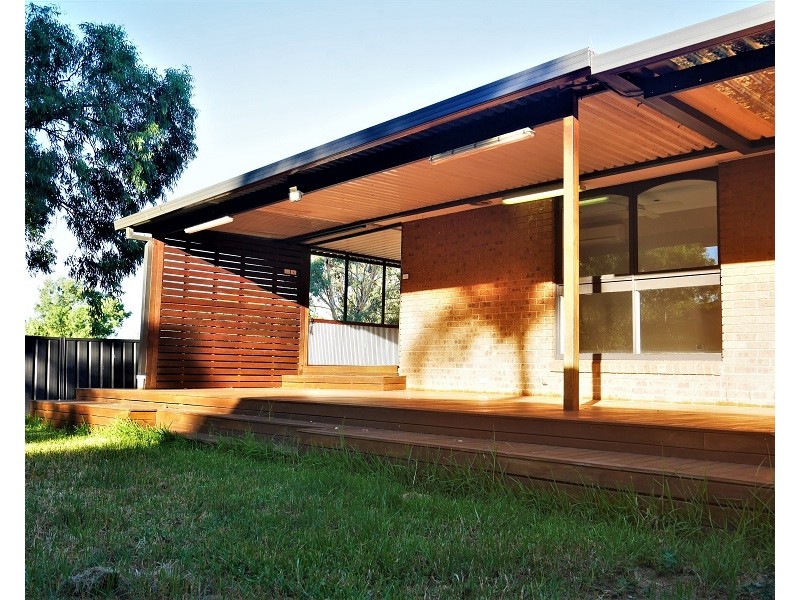 74 Aberdeen Road, St Andrews NSW 2566